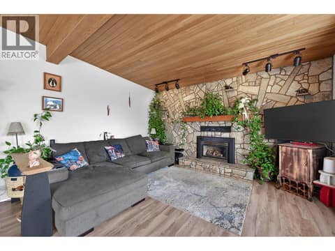 Photo 18 of 3716 Salloum Road, Glenrosa, West Kelowna