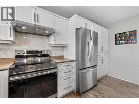 Photo 24 of 3716 Salloum Road, Glenrosa, West Kelowna