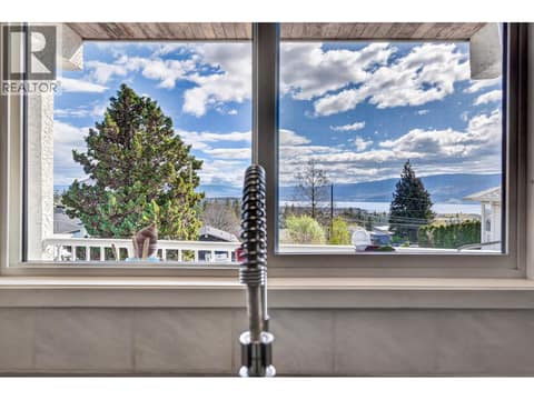 Photo 25 of 3716 Salloum Road, Glenrosa, West Kelowna