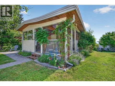 Photo 8 of 3716 Salloum Road, Glenrosa, West Kelowna