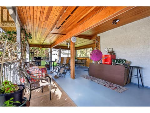 Photo 9 of 3716 Salloum Road, Glenrosa, West Kelowna