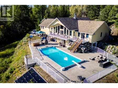 Photo 2 of 6720 Langley Court, Ellison, Kelowna