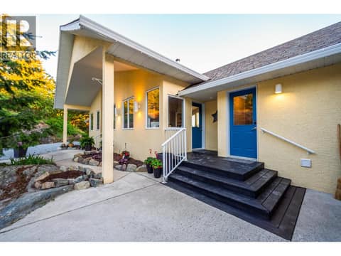 Photo 4 of 6720 Langley Court, Ellison, Kelowna