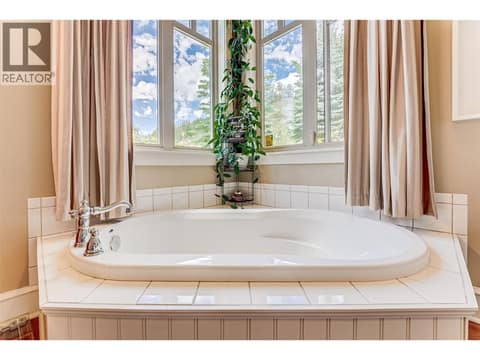 Photo 35 of 677 Cypress Drive, Mun of Coldstream, Vernon