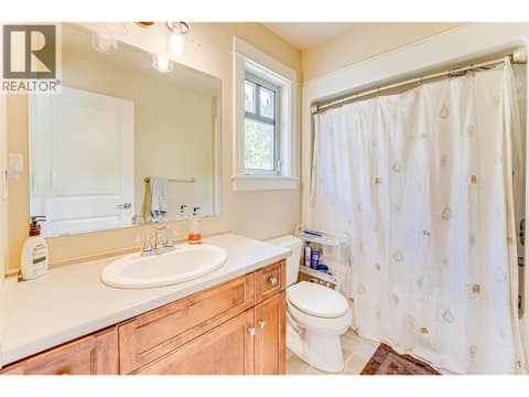 Photo 43 of 677 Cypress Drive, Mun of Coldstream, Vernon