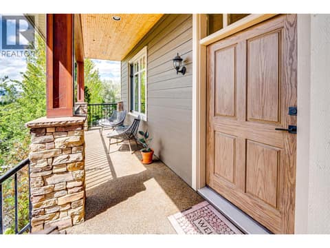 Photo 5 of 677 Cypress Drive, Mun of Coldstream, Vernon