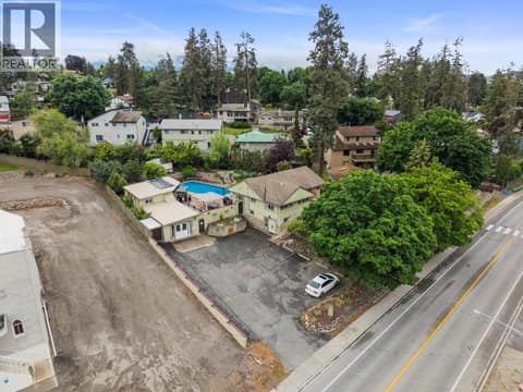 Photo 2 of 4105 Pleasant Valley Road, East Hill, Vernon