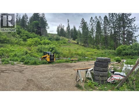 Photo 2 of 806 Cliff Avenue, Enderby / Grindrod