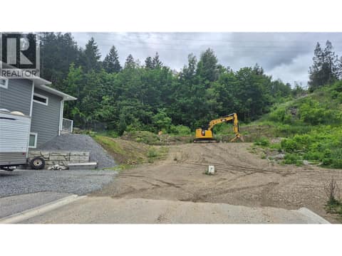 Photo 4 of 806 Cliff Avenue, Enderby / Grindrod
