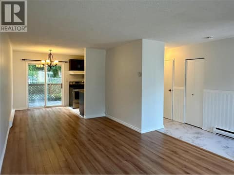 Large living room area at 2310 36 Street Unit# 14, City of Vernon
