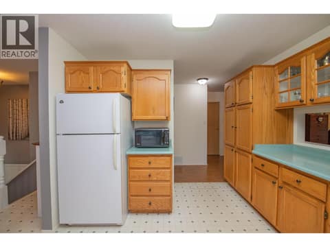 Photo 11 of 33 Birch Road, Lumby Valley