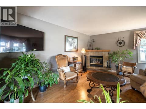 Photo 7 of 2885 Phillips Street, Armstrong/ Spall.