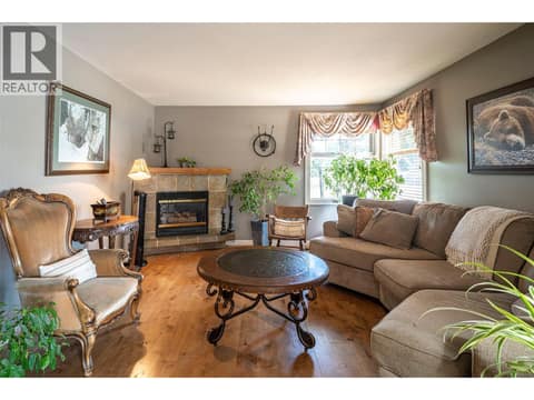 Photo 8 of 2885 Phillips Street, Armstrong/ Spall.