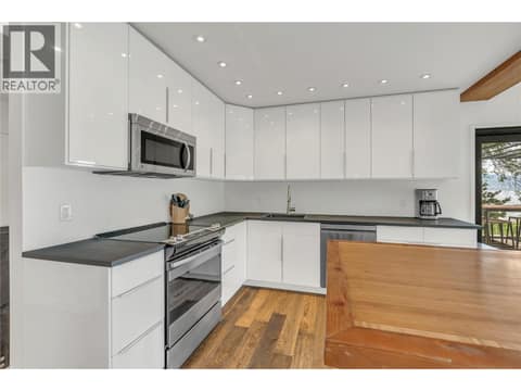 Photo 12 of 506 North Beach Road Unit# 1, Summerland Rural
