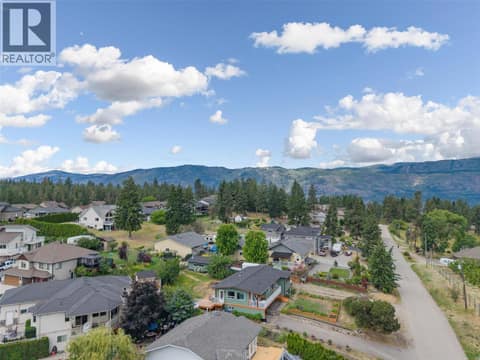 Photo 3 of 2139 Amundsen Road, Lake Country North West