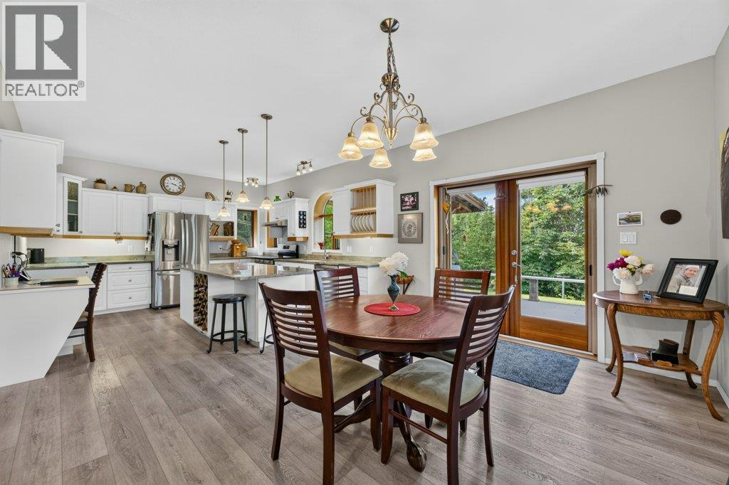 Photo 15 of 1140 Diamond Rock Road, Enderby / Grindrod