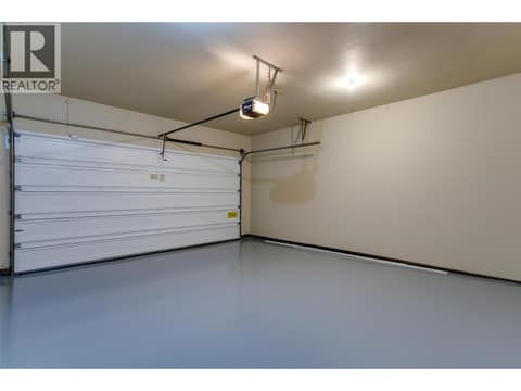 Double car garage at 1084 Aurora Heights, West Kelowna Estates