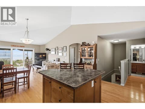 Photo 12 of 3652 Yorkton Road, Glenrosa, West Kelowna