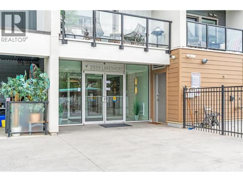 Photo 6 of 2555 Lakeshore Road Unit# 303, Okanagan Landing, Vernon