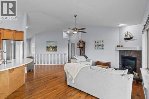 Large living room at 3069 Bridlehill Drive, Smith Creek, West Kelowna