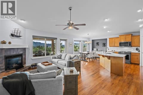 Open living space perfect for everyday living or entertaining at 3069 Bridlehill Drive, Smith Creek, West Kelowna