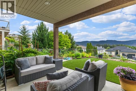 Syn-lawn, lots of outdoor living space at 3069 Bridlehill Drive, Smith Creek, West Kelowna