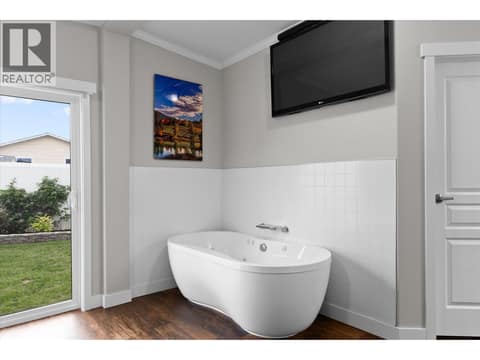 Photo 21 of 3591 Old Vernon Road Unit# 402, Ellison, Kelowna