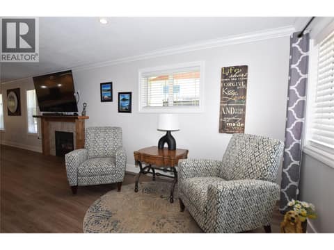 Photo 9 of 562 Meadowlark Avenue, Okanagan North, Vernon
