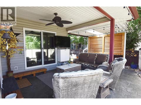 Has a fan at 562 Meadowlark Avenue, Okanagan North, Vernon