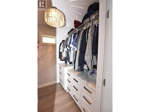 Walk in with built in's on both sides at 562 Meadowlark Avenue, Okanagan North, Vernon