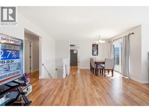Photo 6 of 2260 Omineca Place, Dilworth Mountain, Kelowna