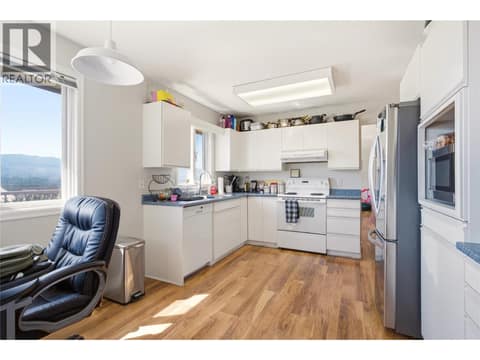 Photo 9 of 2260 Omineca Place, Dilworth Mountain, Kelowna