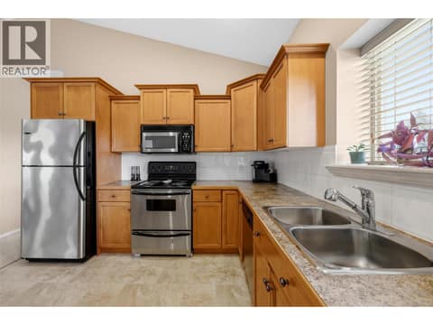 Photo 10 of 2060 Spyglass Way, West Kelowna Estates