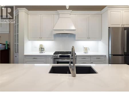 Photo 6 of 579 Longspoon Court, Predator Ridge, Vernon