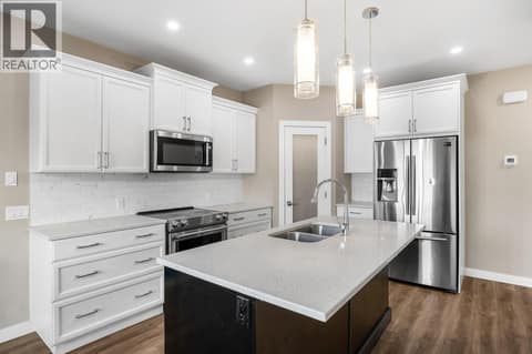 Suite at 687 Acadia Street, University District, Kelowna