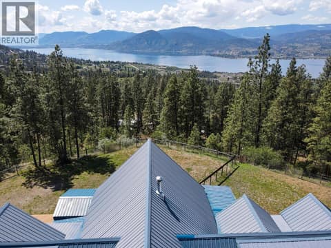 Photo 2 of 3901 Cottonwood Lane, Naramata Rural