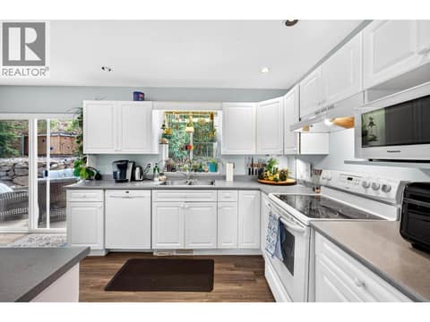 Photo 8 of 2781 SKEENA Drive, Juniper Ridge, Kamloops