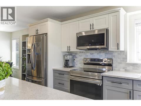 Photo 11 of 3088 Sageview Road, Smith Creek, West Kelowna