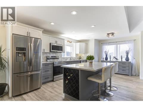 Photo 8 of 3088 Sageview Road, Smith Creek, West Kelowna