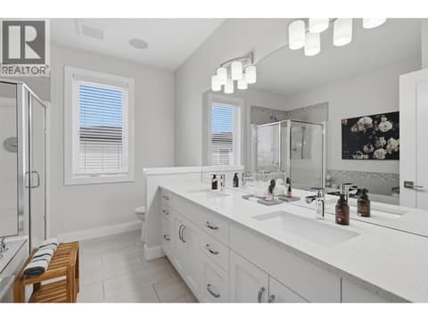 Primary Bath ensuite at 233 RUE CHEVAL NOIR, Tobiano, Kamloops