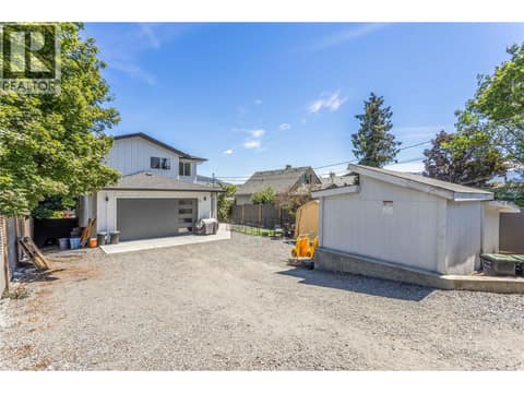 Photo 30 of 4214 33 Street, City of Vernon