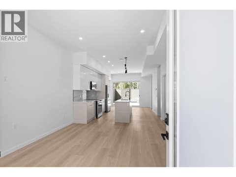 Photo 18 of 9188 Tronson Road Unit# 1, Adventure Bay, Vernon