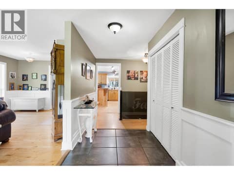 Photo 5 of 443 REIGHMOUNT Drive, Rayleigh, Kamloops