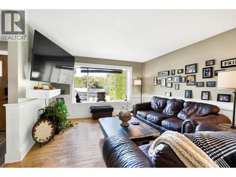 Photo 6 of 443 REIGHMOUNT Drive, Rayleigh, Kamloops
