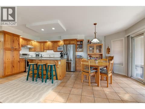 1-371 - kitchen and eating area at 371 Valley Road Unit# 1-3, North Glenmore, Kelowna