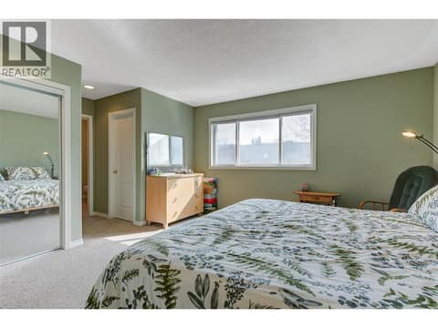 1-371 - primary bed up at 371 Valley Road Unit# 1-3, North Glenmore, Kelowna