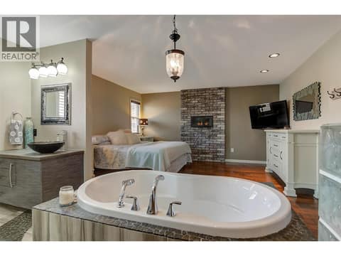 3-371 Ensuite at 371 Valley Road Unit# 1-3, North Glenmore, Kelowna