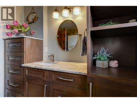 3-371 Main Bath at 371 Valley Road Unit# 1-3, North Glenmore, Kelowna
