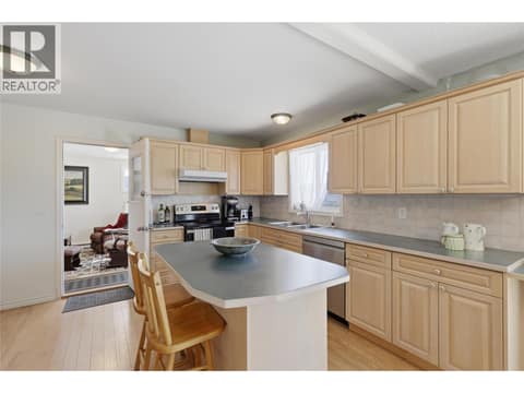 Photo 14 of 850 Norview Road, Batchelor Heights, Kamloops