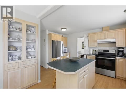 Photo 16 of 850 Norview Road, Batchelor Heights, Kamloops
